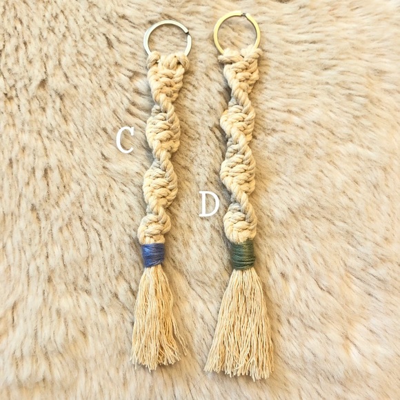 Twisted tassel Boho Macrame Keychain! - Picture 3 of 6